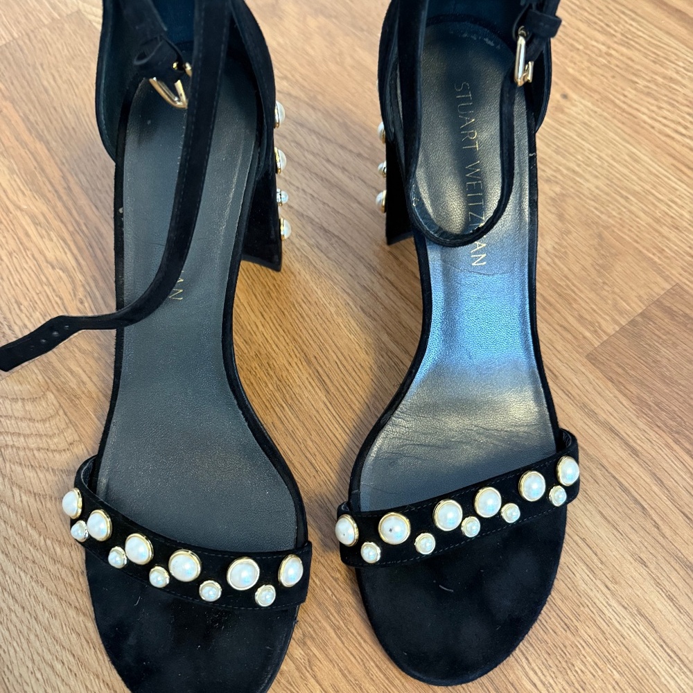 Stuart Weitzman pearl block shoes size 9.5 in a perfect condition